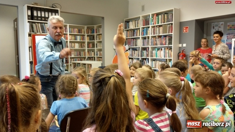Zdjęcie w galerii na portalu naszraciborz.pl: Wojciech Widłak na finał Tygodnia Czytania Dzieciom [FOTO] wiadomości z regionu