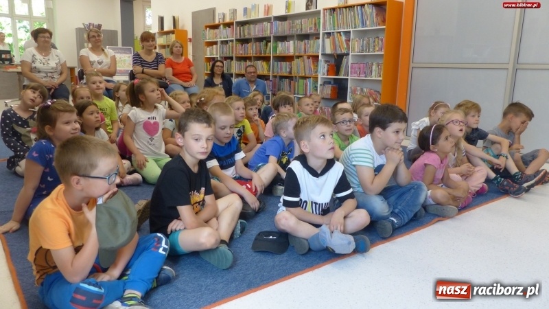 Zdjęcie w galerii na portalu naszraciborz.pl: Wojciech Widłak na finał Tygodnia Czytania Dzieciom [FOTO] wiadomości z regionu