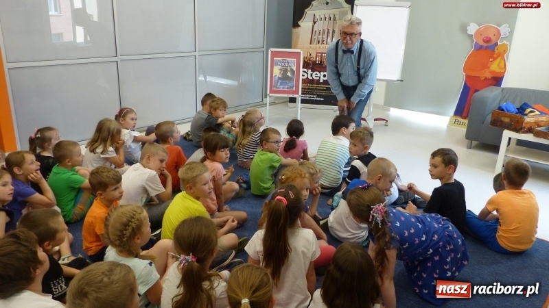 Zdjęcie w galerii na portalu naszraciborz.pl: Wojciech Widłak na finał Tygodnia Czytania Dzieciom [FOTO] wiadomości z regionu