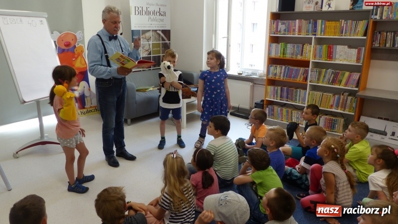 Zdjęcie w galerii na portalu naszraciborz.pl: Wojciech Widłak na finał Tygodnia Czytania Dzieciom [FOTO] wiadomości z regionu