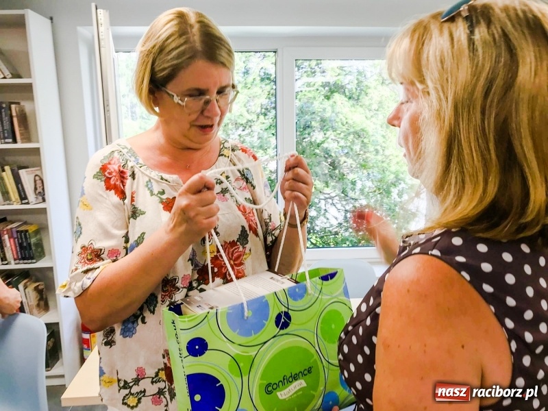 Zdjęcie w galerii na portalu naszraciborz.pl: Biblioteka w Brzeziu z nowoczesnym wyglądem  wiadomości z regionu