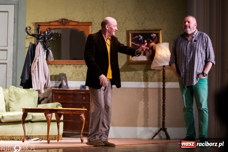 Zdjęcie w galerii na portalu naszraciborz.pl: Gwiazdy Rancza w Raciborzu. Dziwna para na deskach RCK wiadomości z regionu