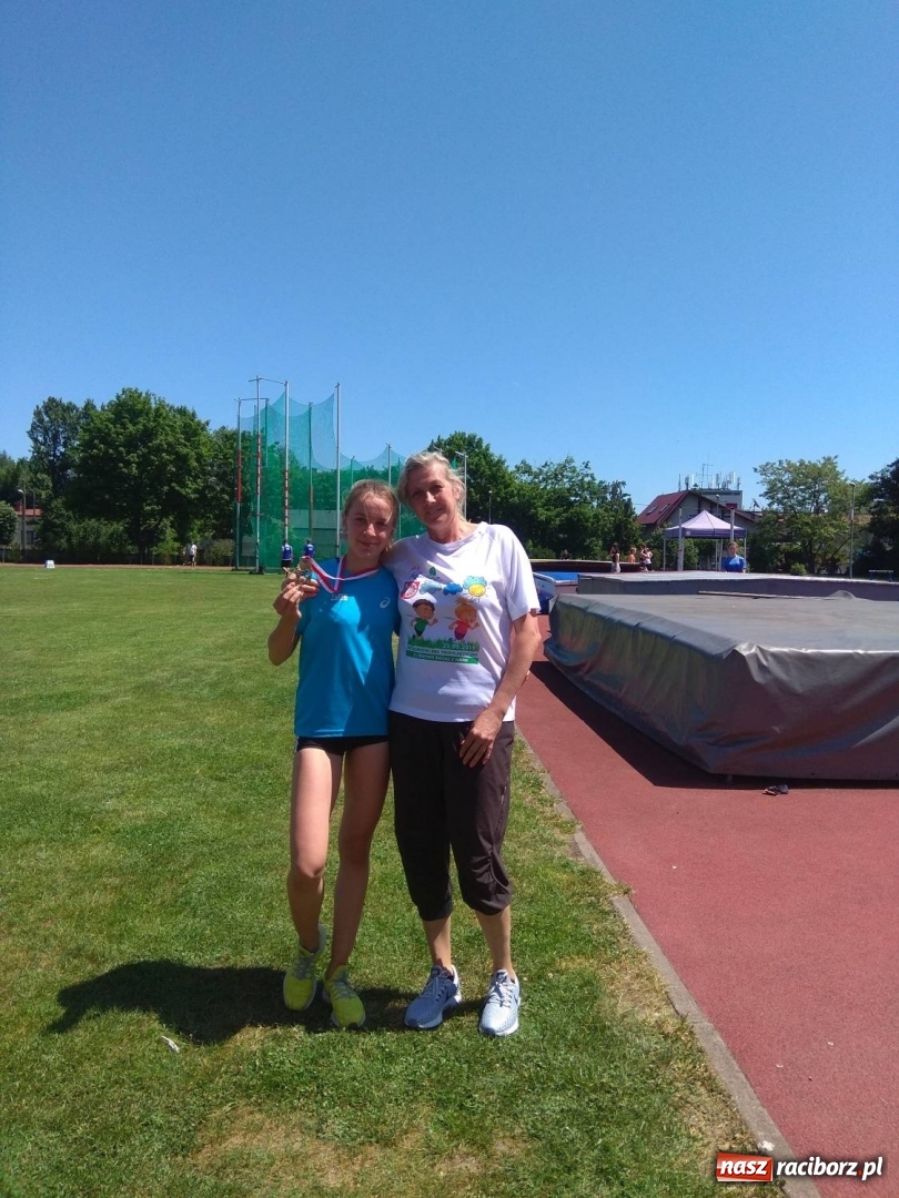 Zdjęcie w galerii na portalu naszraciborz.pl: W Częstochowie jak w Afryce. Rewelacyjna Patrycja Rębisz wiadomości z regionu