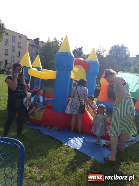Zdjęcie w galerii na portalu naszraciborz.pl: Rodzinny festyn w przedszkolnym ogrodzie  wiadomości z regionu