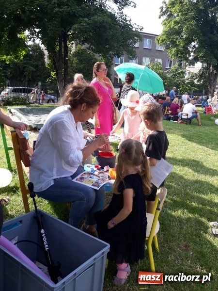 Zdjęcie w galerii na portalu naszraciborz.pl: Rodzinny festyn w przedszkolnym ogrodzie  wiadomości z regionu
