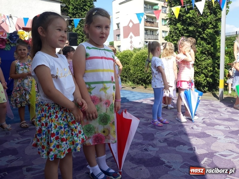 Zdjęcie w galerii na portalu naszraciborz.pl: Rodzinny festyn w przedszkolnym ogrodzie  wiadomości z regionu