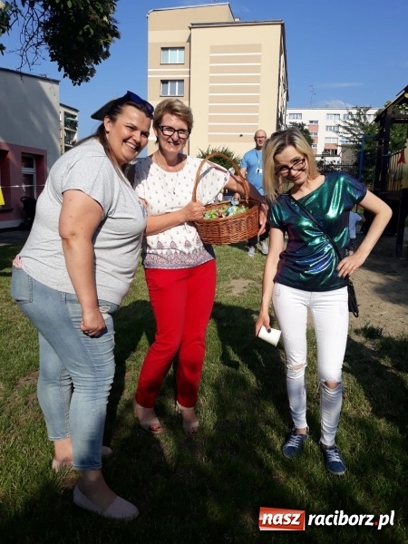 Zdjęcie w galerii na portalu naszraciborz.pl: Rodzinny festyn w przedszkolnym ogrodzie  wiadomości z regionu
