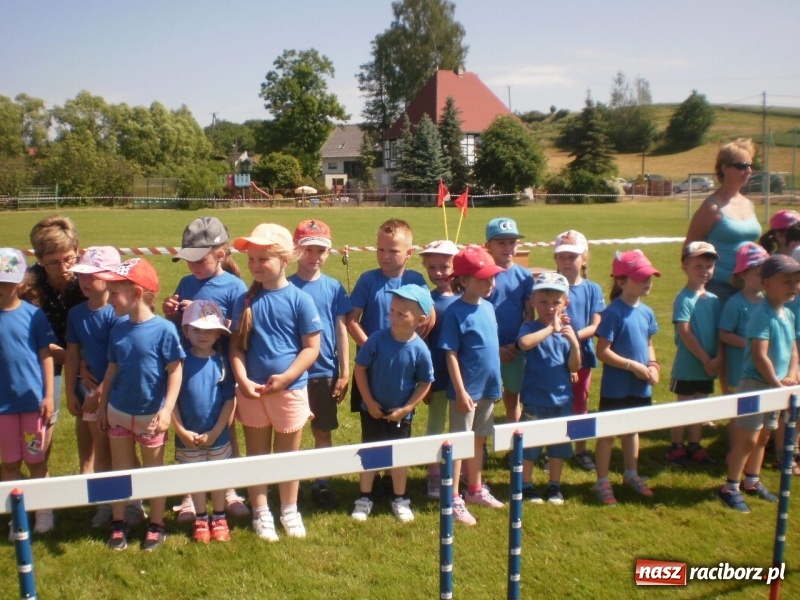 Zdjęcie w galerii na portalu naszraciborz.pl: Rudnicki Dzień Dziecka z przełajami wiadomości z regionu
