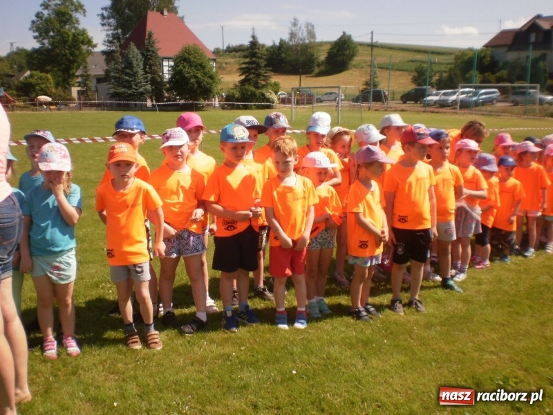 Zdjęcie w galerii na portalu naszraciborz.pl: Rudnicki Dzień Dziecka z przełajami wiadomości z regionu