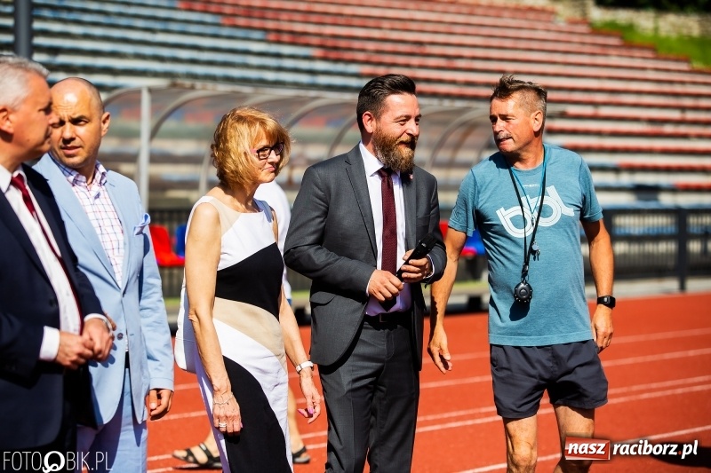 Zdjęcie w galerii na portalu naszraciborz.pl: W Raciborzu odbył się polski finał Czekoladowych Kolców wiadomości z regionu