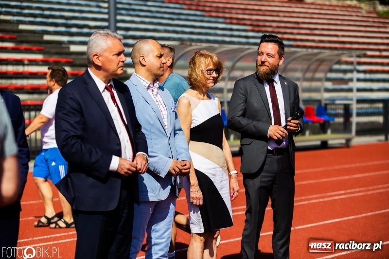 Zdjęcie w galerii na portalu naszraciborz.pl: W Raciborzu odbył się polski finał Czekoladowych Kolców wiadomości z regionu