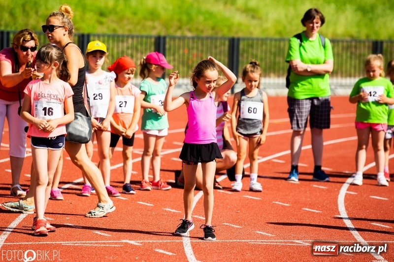 Zdjęcie w galerii na portalu naszraciborz.pl: W Raciborzu odbył się polski finał Czekoladowych Kolców wiadomości z regionu