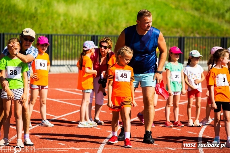 Zdjęcie w galerii na portalu naszraciborz.pl: W Raciborzu odbył się polski finał Czekoladowych Kolców wiadomości z regionu