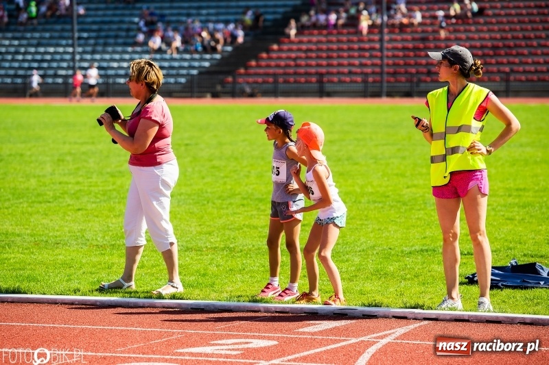 Zdjęcie w galerii na portalu naszraciborz.pl: W Raciborzu odbył się polski finał Czekoladowych Kolców wiadomości z regionu