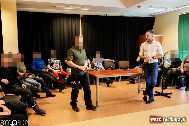 Zdjęcie w galerii na portalu naszraciborz.pl: Kawalkada specjalsów zawitała do Raciborza  wiadomości z regionu