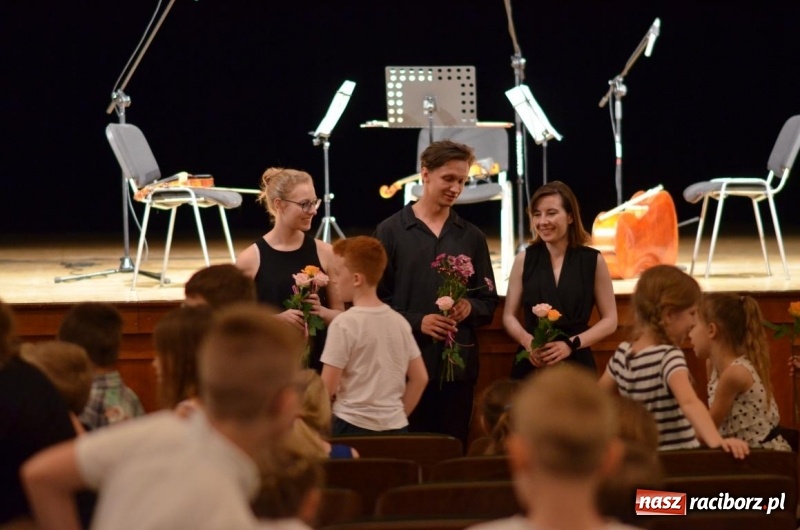 Zdjęcie w galerii na portalu naszraciborz.pl: Mali melomani świadkami eksperymentu wiadomości z regionu