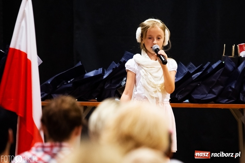 Zdjęcie w galerii na portalu naszraciborz.pl: Uroczysta gala wręczenia nagród dla laureatów olimpiad i konkursów języka niemieckiego wiadomości z regionu