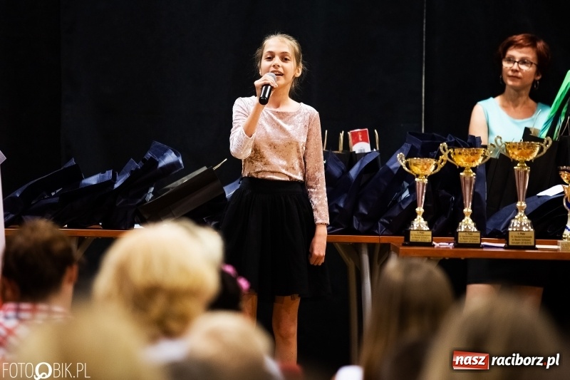 Zdjęcie w galerii na portalu naszraciborz.pl: Uroczysta gala wręczenia nagród dla laureatów olimpiad i konkursów języka niemieckiego wiadomości z regionu