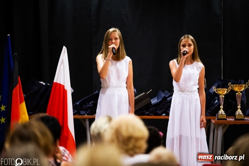 Zdjęcie w galerii na portalu naszraciborz.pl: Uroczysta gala wręczenia nagród dla laureatów olimpiad i konkursów języka niemieckiego wiadomości z regionu