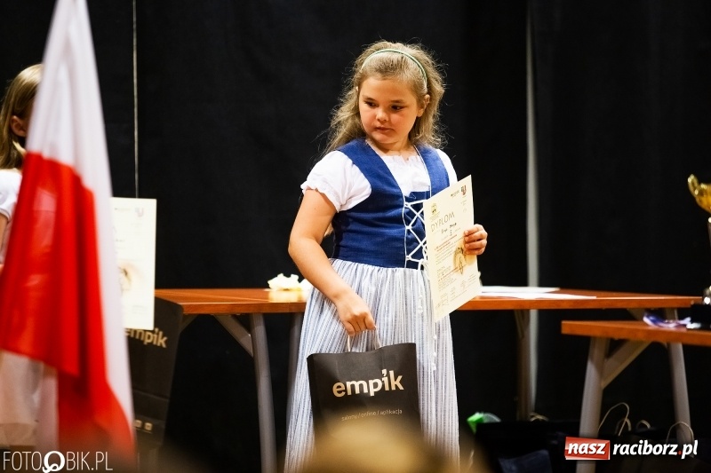 Zdjęcie w galerii na portalu naszraciborz.pl: Uroczysta gala wręczenia nagród dla laureatów olimpiad i konkursów języka niemieckiego wiadomości z regionu