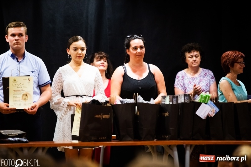 Zdjęcie w galerii na portalu naszraciborz.pl: Uroczysta gala wręczenia nagród dla laureatów olimpiad i konkursów języka niemieckiego wiadomości z regionu