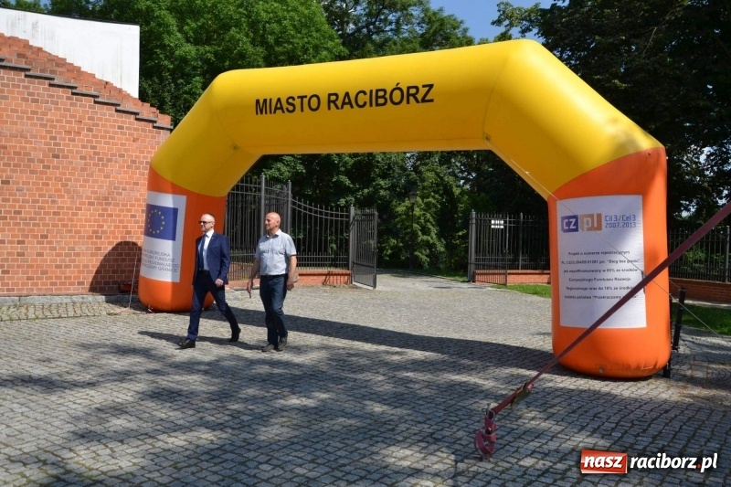 Zdjęcie w galerii na portalu naszraciborz.pl: Z Ustronia na raciborski zamek. Trzy dni rowerem w upale wiadomości z regionu