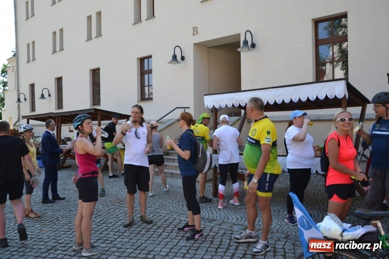 Zdjęcie w galerii na portalu naszraciborz.pl: Z Ustronia na raciborski zamek. Trzy dni rowerem w upale wiadomości z regionu