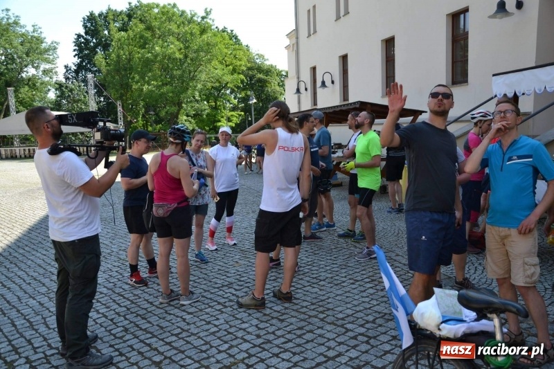 Zdjęcie w galerii na portalu naszraciborz.pl: Z Ustronia na raciborski zamek. Trzy dni rowerem w upale wiadomości z regionu