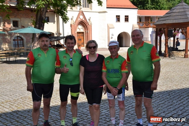 Zdjęcie w galerii na portalu naszraciborz.pl: Z Ustronia na raciborski zamek. Trzy dni rowerem w upale wiadomości z regionu