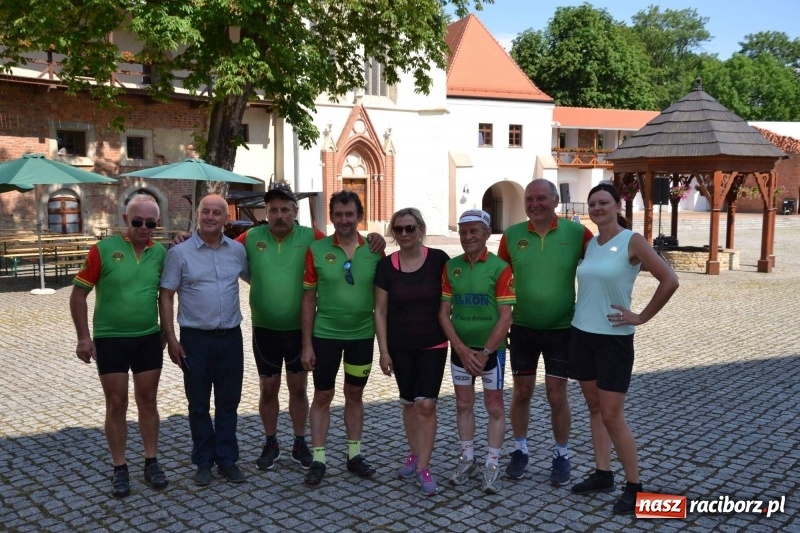 Zdjęcie w galerii na portalu naszraciborz.pl: Z Ustronia na raciborski zamek. Trzy dni rowerem w upale wiadomości z regionu