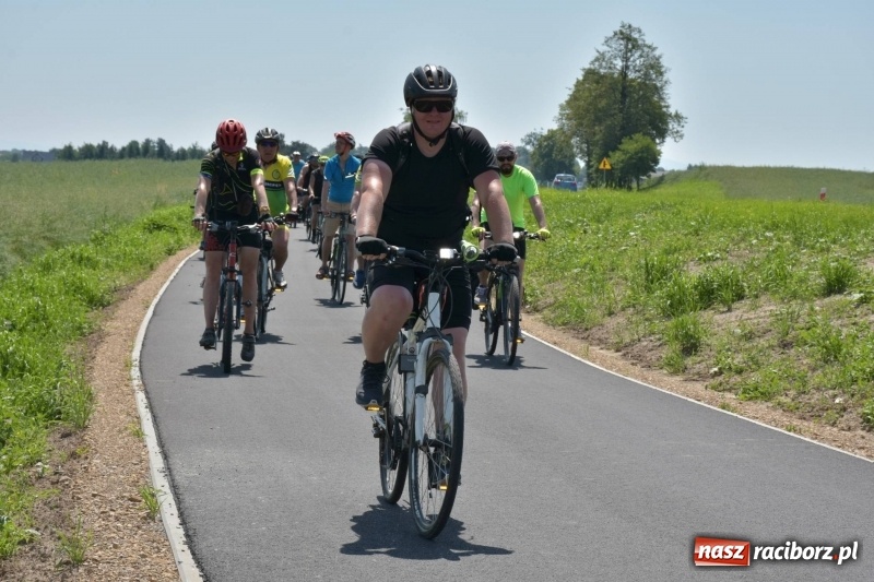 Zdjęcie w galerii na portalu naszraciborz.pl: Oddano do użytku ścieżkę rowerową Tworków-Krzyżanowice  wiadomości z regionu