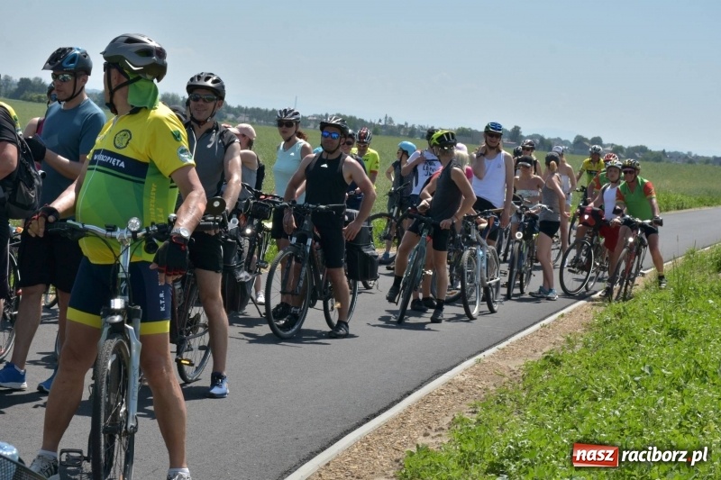 Zdjęcie w galerii na portalu naszraciborz.pl: Oddano do użytku ścieżkę rowerową Tworków-Krzyżanowice  wiadomości z regionu