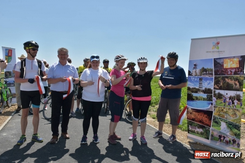 Zdjęcie w galerii na portalu naszraciborz.pl: Oddano do użytku ścieżkę rowerową Tworków-Krzyżanowice  wiadomości z regionu