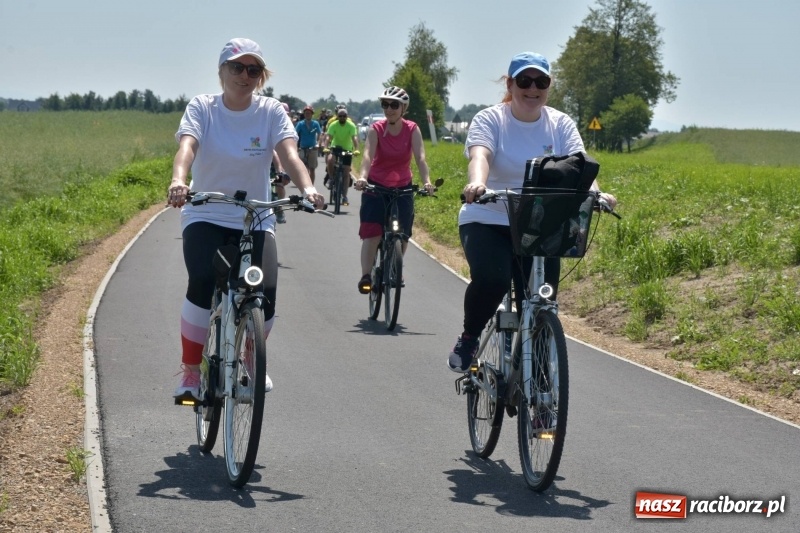 Zdjęcie w galerii na portalu naszraciborz.pl: Oddano do użytku ścieżkę rowerową Tworków-Krzyżanowice  wiadomości z regionu