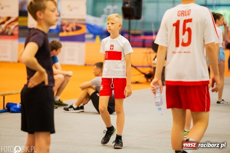 Zdjęcie w galerii na portalu naszraciborz.pl: Mały Memoriał Lekkoatletyczny im. Janusza Kusocińskiego w ZSOMS wiadomości z regionu