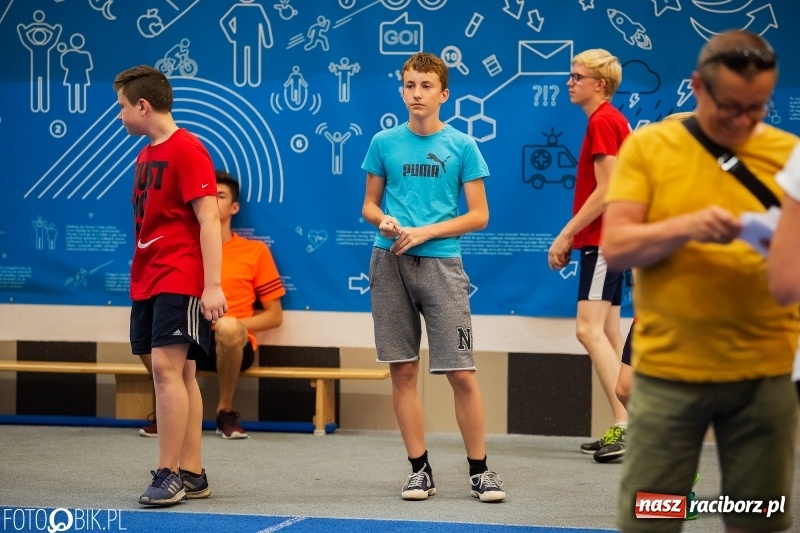 Zdjęcie w galerii na portalu naszraciborz.pl: Mały Memoriał Lekkoatletyczny im. Janusza Kusocińskiego w ZSOMS wiadomości z regionu