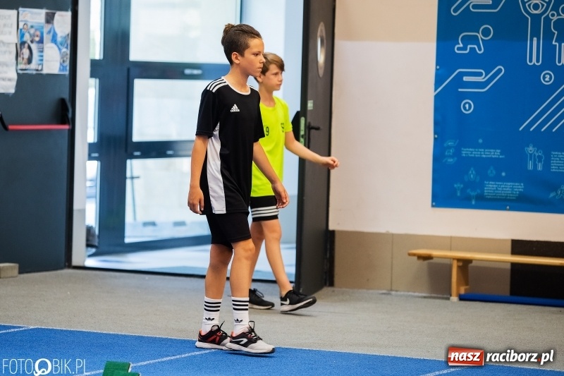 Zdjęcie w galerii na portalu naszraciborz.pl: Mały Memoriał Lekkoatletyczny im. Janusza Kusocińskiego w ZSOMS wiadomości z regionu