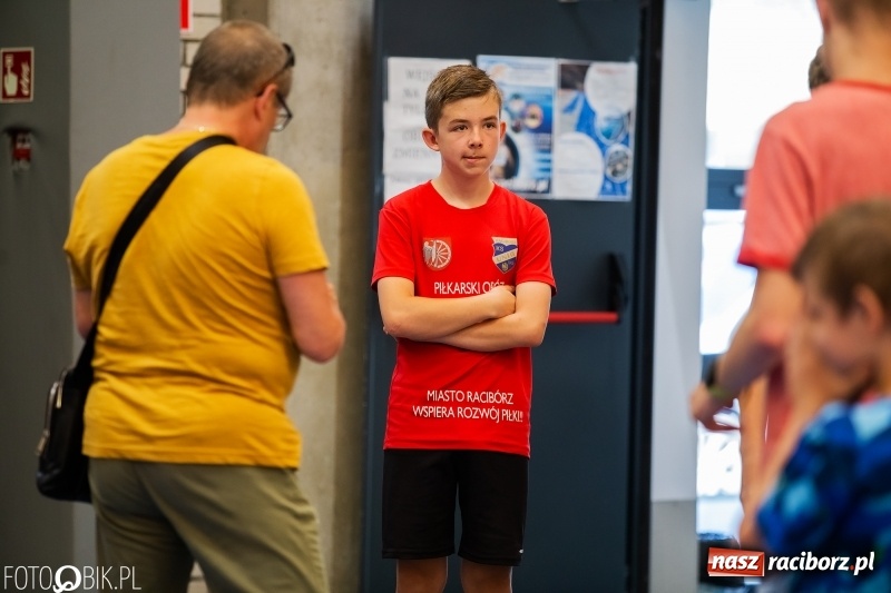 Zdjęcie w galerii na portalu naszraciborz.pl: Mały Memoriał Lekkoatletyczny im. Janusza Kusocińskiego w ZSOMS wiadomości z regionu