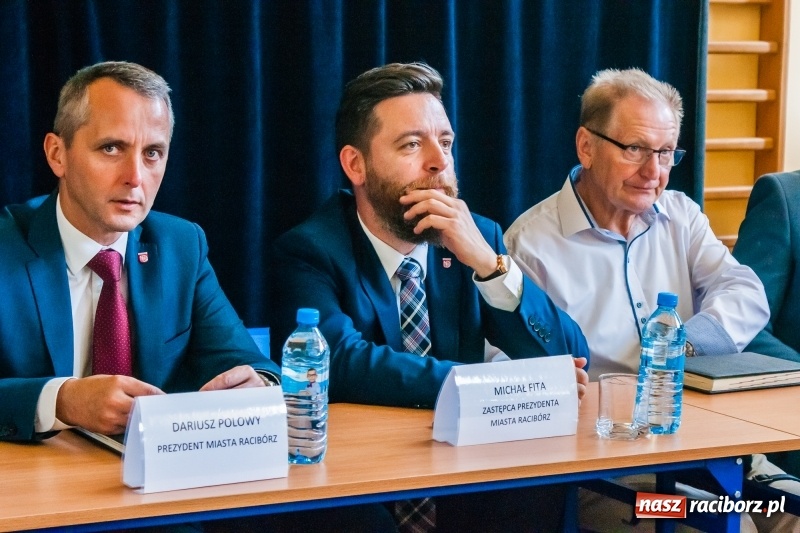 Zdjęcie w galerii na portalu naszraciborz.pl: Szkoła w Studziennej marzy o sali gimnastycznej wiadomości z regionu