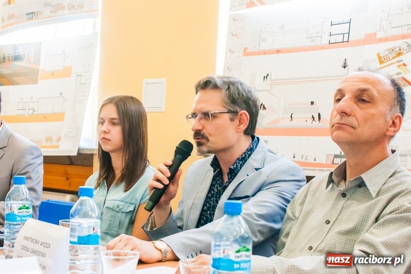 Zdjęcie w galerii na portalu naszraciborz.pl: Szkoła w Studziennej marzy o sali gimnastycznej wiadomości z regionu