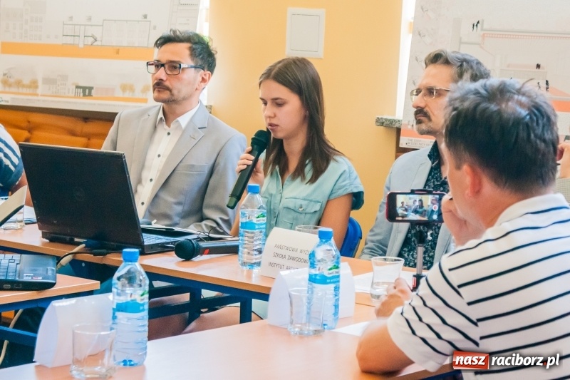 Zdjęcie w galerii na portalu naszraciborz.pl: Szkoła w Studziennej marzy o sali gimnastycznej wiadomości z regionu