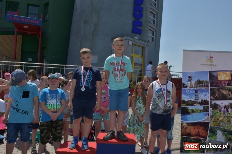 Zdjęcie w galerii na portalu naszraciborz.pl: Jak ryby w wodzie. Pływackie zawody w gminie Krzyżanowice  wiadomości z regionu