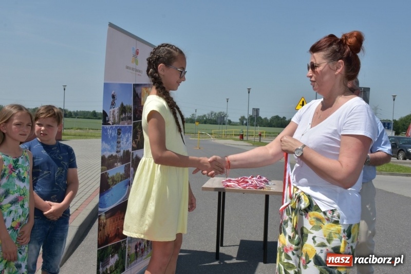 Zdjęcie w galerii na portalu naszraciborz.pl: Jak ryby w wodzie. Pływackie zawody w gminie Krzyżanowice  wiadomości z regionu