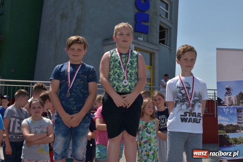 Zdjęcie w galerii na portalu naszraciborz.pl: Jak ryby w wodzie. Pływackie zawody w gminie Krzyżanowice  wiadomości z regionu