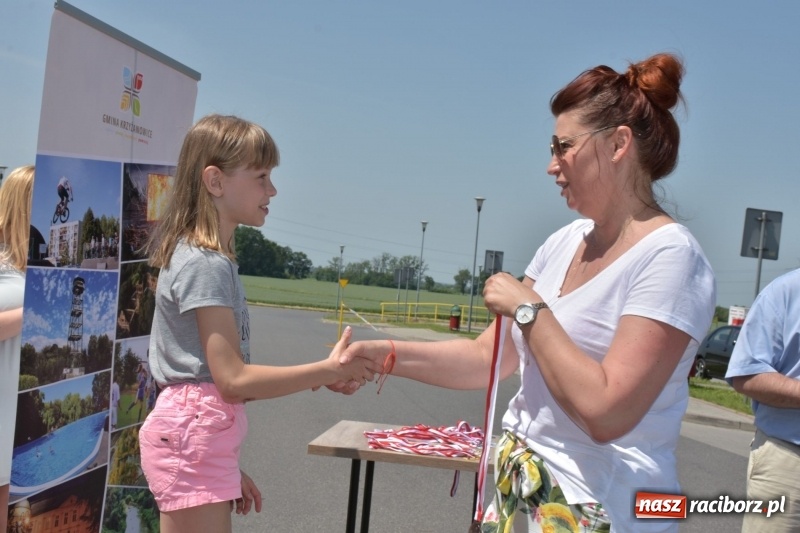 Zdjęcie w galerii na portalu naszraciborz.pl: Jak ryby w wodzie. Pływackie zawody w gminie Krzyżanowice  wiadomości z regionu