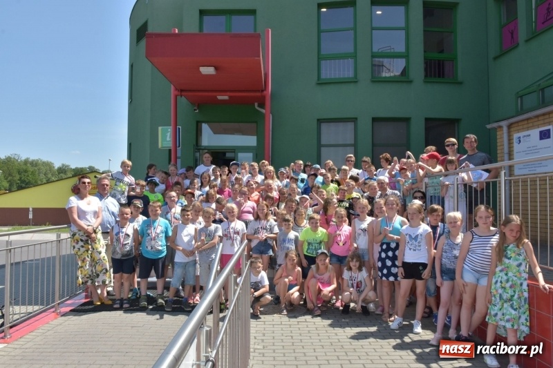 Zdjęcie w galerii na portalu naszraciborz.pl: Jak ryby w wodzie. Pływackie zawody w gminie Krzyżanowice  wiadomości z regionu