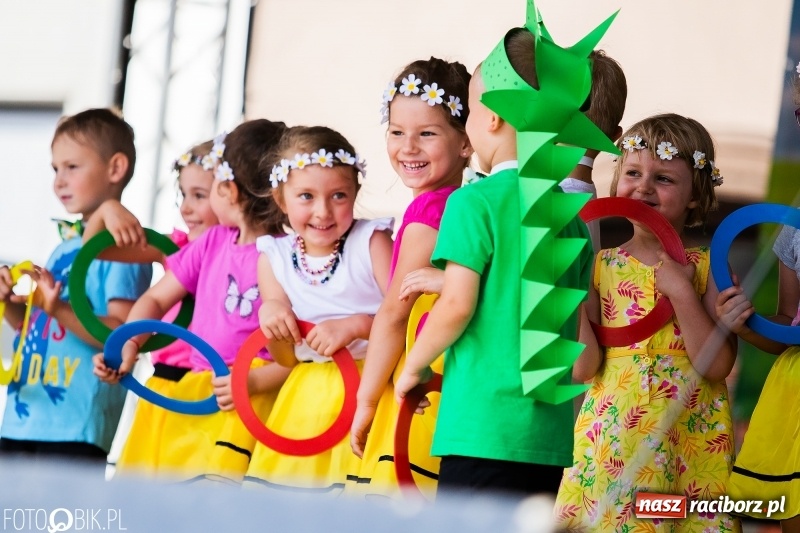 Zdjęcie w galerii na portalu naszraciborz.pl: Festyn ekologiczny dla dzieci na raciborskim Rynku wiadomości z regionu
