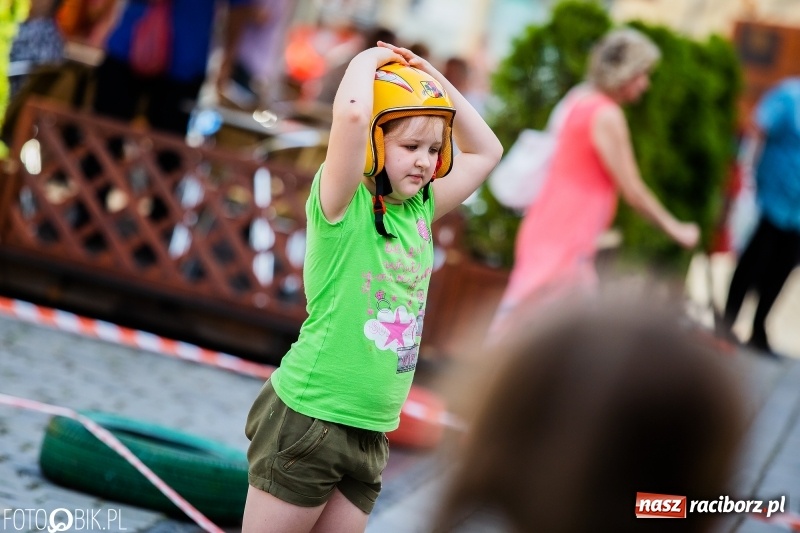 Zdjęcie w galerii na portalu naszraciborz.pl: Festyn ekologiczny dla dzieci na raciborskim Rynku wiadomości z regionu