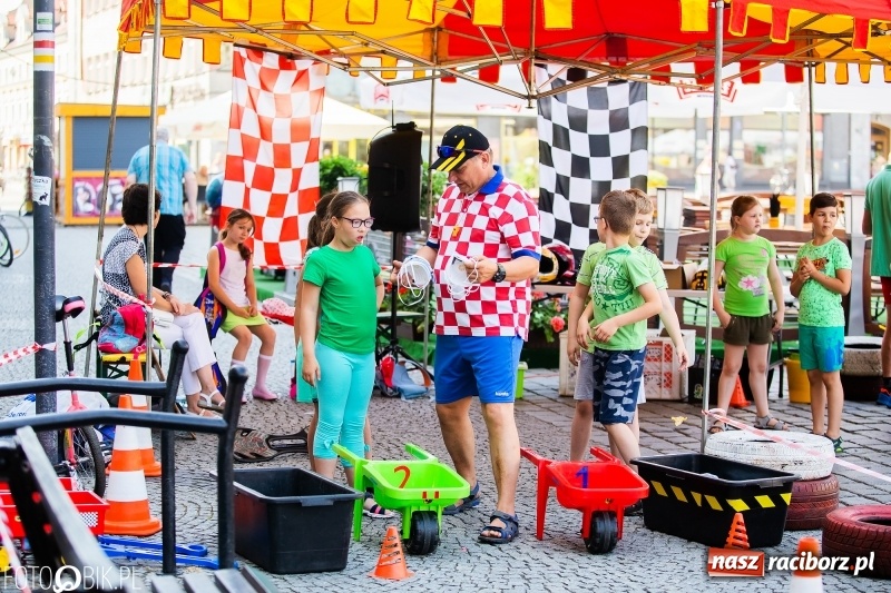 Zdjęcie w galerii na portalu naszraciborz.pl: Festyn ekologiczny dla dzieci na raciborskim Rynku wiadomości z regionu