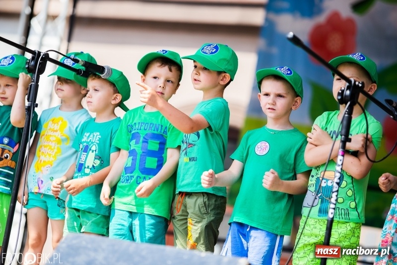 Zdjęcie w galerii na portalu naszraciborz.pl: Festyn ekologiczny dla dzieci na raciborskim Rynku wiadomości z regionu
